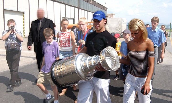 Ako prvý Slovák priniesol Stanley Cup pod Tatry. Teraz ukončil kariéru